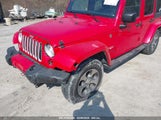 JEEP WRANGLER JK UNLIMITED SAHARA 4X4 1C4BJWEG7JL913529 fotografie