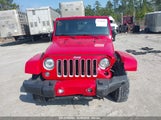 JEEP WRANGLER JK UNLIMITED SAHARA 4X4 1C4BJWEG7JL913529 fotografie