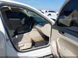 VOLKSWAGEN PASSAT 2.5L SE 1VWBP7A32DC119238 снимка
