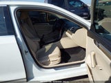 VOLKSWAGEN PASSAT 1.8T SE 1VWGT7A3XHC025051 photo