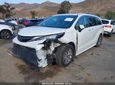 TOYOTA SIENNA XLE 5TDJRKEC2NS087445 fotografie