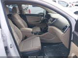 HYUNDAI TUCSON SE KM8J23A42JU684346 снимка