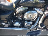HARLEY-DAVIDSON FLHX 1HD1KB4177Y668188 снимка
