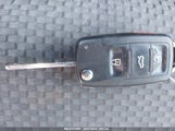 VOLKSWAGEN JETTA 2.0L S 3VW2K7AJ7DM370719 снимка