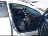 TOYOTA COROLLA LE 5YFBURHE6KP941026 снимка