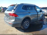 VOLKSWAGEN TIGUAN 2.0T SE/2.0T SEL/2.0T SEL R-LINE/2.0T SEL R-LINE BLACK 3VV3B7AX5KM042693 fotografie