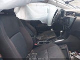 TOYOTA COROLLA LE 5YFBURHEXJP831675 снимка
