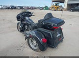 HARLEY-DAVIDSON FLHTCUTG 1HD1MAF10RB862892 снимка