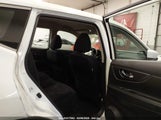 NISSAN ROGUE S/SL/SV 5N1AT2MV4GC822351 fotografie