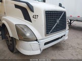 VOLVO VN VNL 4V4NC9DG2EN****** photo