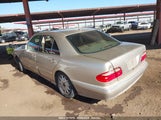 MERCEDES-BENZ E 320 WDBJF65J11B232599 fotografie