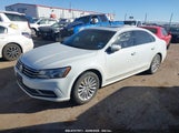 VOLKSWAGEN PASSAT 1.8T SE 1VWBT7A31HC068686 fotografie