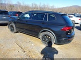VOLKSWAGEN TIGUAN 2.0T SE R-LINE BLACK 3VV8B7AX2NM018880 снимка