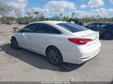 HYUNDAI SONATA SE 5NPE24AFXGH270571 снимка