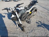 DUCATI HYPERMOTARD HYPERSTRADA ZDM1YBTS9DB001961 fotografie