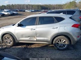 HYUNDAI TUCSON SEL KM8J33A48JU710915 снимка