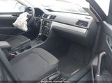 VOLKSWAGEN PASSAT 1.8T S 1VWAT7A35HC008731 снимка