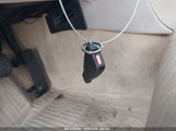 MERCEDES-BENZ E 320 WDBJF65H3XA943801 снимка