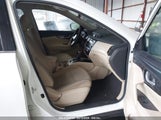 NISSAN ROGUE SV 5N1AT2MT5KC767027 снимка