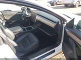 TESLA MODEL 3 REAR-WHEEL DRIVE 5YJ3E1EAXPF572744 снимка