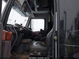 VOLVO VN VNL 4V4NC9EJ6AN291891 снимка
