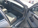 LINCOLN TOWN CAR SIGNATURE LIMITED 2LNHM82V69X619405 fotografie