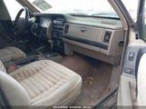 JEEP GRAND CHEROKEE LAREDO 1J4GZ58S8SC****** снимка