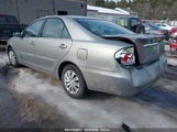 TOYOTA CAMRY LE 4T1BE32K75U968585 снимка