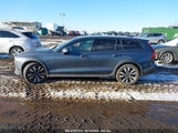 VOLVO V60 CROSS COUNTRY T5 YV4102WK8L1****** fotografie