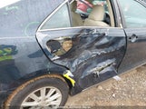 TOYOTA CAMRY LE 4T1BF1FK2DU699633 снимка