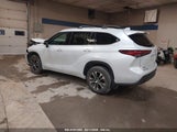 TOYOTA HIGHLANDER XLE 5TDGZRBH9NS596046 fotografie