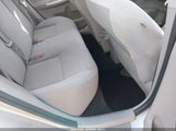 TOYOTA COROLLA LE JTDBU4EE2BJ100557 fotografie