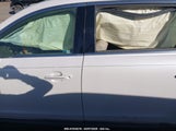 LINCOLN MKT 2LMHJ5FR0ABJ11456 снимка