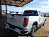 GMC SIERRA 1500 4WD SHORT BOX AT4 1GTUUEET8NZ574922 снимка