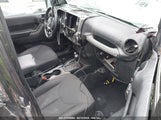 JEEP WRANGLER JK UNLIMITED SPORT S 4X4 1C4BJWDG3JL828513 снимка