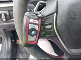 BMW 330I WBA8B9G30HNU52964 снимка