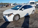 TOYOTA COROLLA LE 5YFEPMAEXNP286276 снимка
