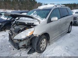 TOYOTA SIENNA XLE 5TDYK4CC9AS307479 снимка