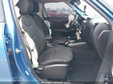 KIA SOUL + KNDJP3A5XG7351981 снимка