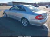 MERCEDES-BENZ CLK 350 WDBTJ56H27F228074 photo