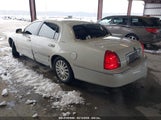 LINCOLN TOWN CAR EXECUTIVE 1LNHM81W03Y674689 снимка