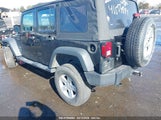 JEEP WRANGLER JK UNLIMITED SPORT 4X4 1C4BJWDG3JL829130 fotografie