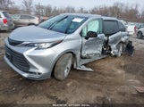 TOYOTA SIENNA XLE 5TDYRKEC1MS068172 снимка