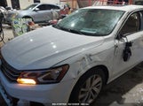 VOLKSWAGEN PASSAT 2.0T SE 1VWBA7A39JC022082 photo