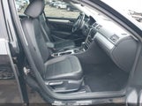 VOLKSWAGEN PASSAT 2.5L SE 1VWBP7A3XDC108598 снимка