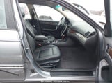 BMW 325I WBAEV33445KX10986 снимка