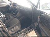 VOLKSWAGEN TIGUAN 2.0T SE R-LINE BLACK 3VV8B7AX3RM063994 photo