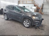 JEEP COMPASS LATITUDE 4X4 3C4NJDBBXKT665843 снимка
