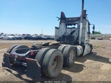 VOLVO VN VNL 4V4NC9EH3DN140427 снимка