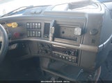 Volvo Vn 4V4NC9EH5KN201063 снимка